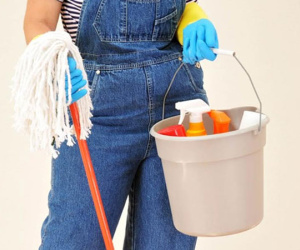 Bữa ăn ở nhà chủ khiến người bà nghèo rớt nước mắt