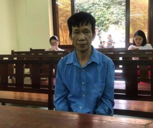 Cha vợ giết con rể chở xác đi đầu thú lãnh hơn 2 năm tù