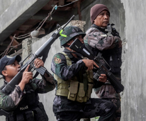 Quân đội Philippines căng mình chống khủng bố Maute