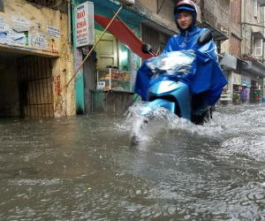 Mưa to ở miền Bắc còn tiếp diễn đến khi nào?