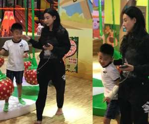 Trương Bá Chi vừa đóng phim, vừa trông nom con trai gãy tay