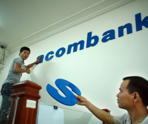 Ai sẽ ngồi ghế nóng Sacombank?