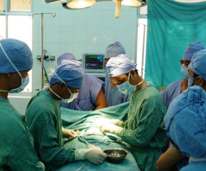 Ca mổ tim phức tạp cho bé sơ sinh nặng 1,7 kg