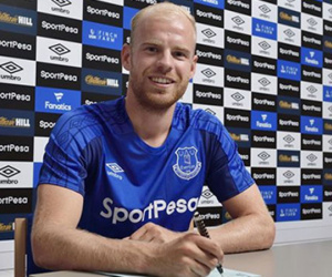 Everton chiêu mộ thành công đội trưởng Ajax