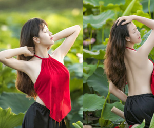 Gái trẻ buông lơi dây yếm, lả lướt khoe sắc cùng sen