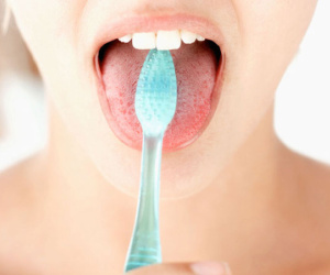 Những điều khủng khiếp có thể xảy ra nếu bạn không vệ sinh lưỡi mỗi ngày