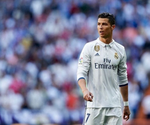 Cần bao nhiêu tiền để “giải cứu” Cristiano Ronaldo khỏi Real?