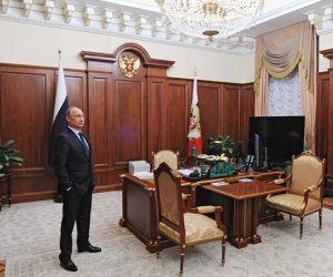 Tổng thống Putin lần đầu hé lộ phòng làm việc bí mật trong điện Kremlin