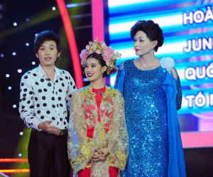 Hoài Linh bất ngờ tặng Hoàng Yến Chibi 25 triệu đồng