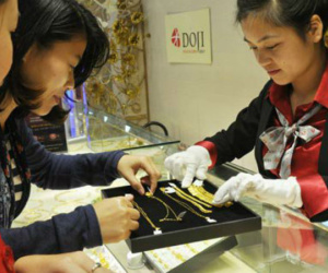 Giá vàng hôm nay 19/6: Mất niềm tin, mua bán ảm đạm