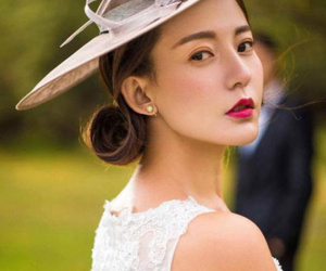 Hãy dừng ngay ý nghĩ "lấy chồng cho xong" đi các cô gái!