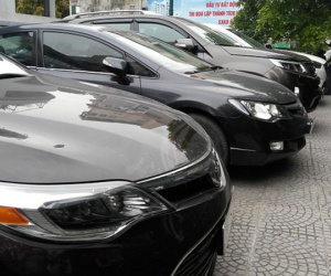 Dân Việt chạy ô tô "made in Vietnam": Thời xe giá rẻ