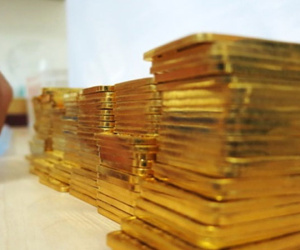 Giá vàng miếng giảm, USD tăng