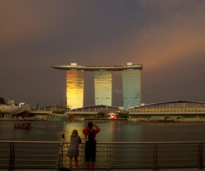 Hai cảnh sát Singapore bị bắt vì dính tới khủng bố