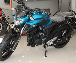 Yamaha FZ25 2017 đầu tiên về Việt Nam giá hơn 60 triệu