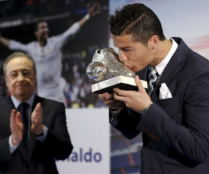 "Bố già Real" giữ Ronaldo: 1 tỷ euro không bán “linh hồn”