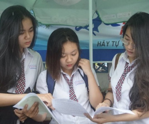 12 thí sinh bị đình chỉ thi THPT QG trong ngày 23-6
