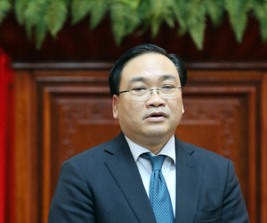 Bí thư Hà Nội: Cấp xong sổ đỏ vẫn chưa phát vì còn chờ "màu mè"
