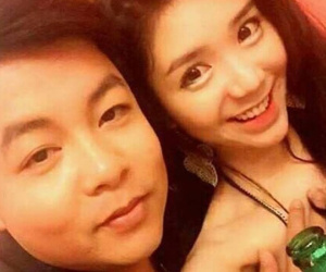 Thanh Bi ngạc nhiên khi ảnh giường chiếu với Quang Lê phủ sóng khắp mạng xã hội