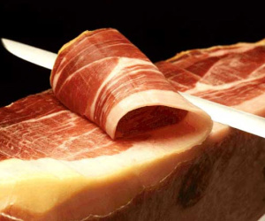 Nhậu lợn đen 3,5 triệu/kg rồi giải độc bằng tam thất trăm triệu
