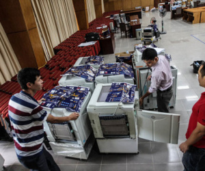 Thâm nhập "lãnh địa" in sao đề THPT quốc gia tại Hà Nội