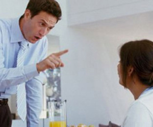 Chồng quán xuyến thu chi trong nhà và luôn coi thường tôi