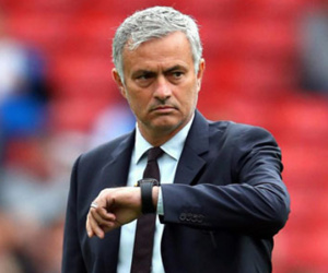 Mourinho có thể ngồi tù sáu năm, nộp phạt 22 triệu đôla