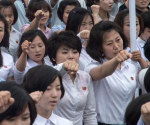 Phụ nữ Triều Tiên mít tinh, tuyên chiến với Mỹ