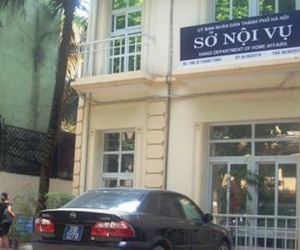 Sở Nội vụ Hà Nội thừa phó giám đốc do "giải quyết chính sách"