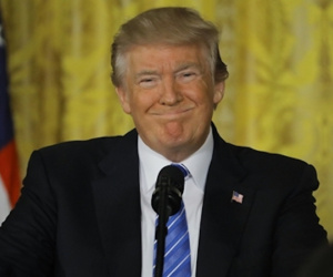 Tòa án Tối cao Mỹ khôi phục một phần sắc lệnh nhập cảnh của Trump