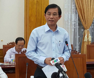 Vụ tàu vỏ thép nằm bờ: ​Công an phải khởi tố, dân phải khởi kiện