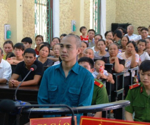 Người đàn ông dùng dao truy sát nhân tình của vợ lĩnh 5 năm tù