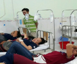 Hàng trăm công nhân nhập viện nghi ngộ độc thực phẩm