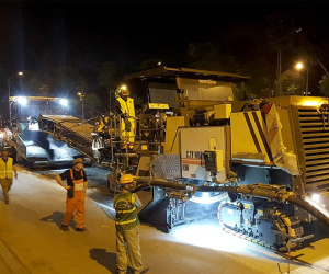 Xem dàn máy 80 tỷ hiện đại nhất VN làm đường Hà Nội