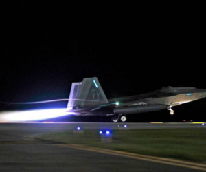 F-22 không còn tàng hình khi radar Nga trực chiến