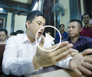 Clip luật sư của Cao Toàn Mỹ: "Đã mất tiền còn mang tiếng đòi quà"
