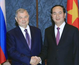 Chủ tịch nước thăm thành phố Saint Petersburg