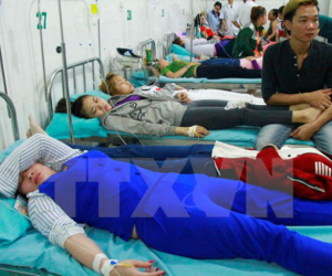 Hàng trăm công nhân ở An Giang nhập viện nghi do ngộ độc thực phẩm