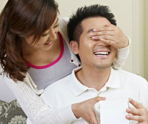 6 việc phụ nữ làm "hỏng" chồng