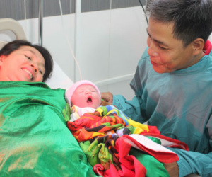 Bé gái đầu tiên ở Cà Mau chào đời nhờ bơm tinh trùng vào tử cung