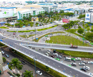Cận cảnh cầu vượt hơn 240 tỷ đồng giải cứu kẹt xe ở sân bay Tân Sơn Nhất trước ngày khánh thành