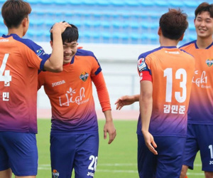 Xuân Trường vượt qua bài test quan trọng tại Gangwon