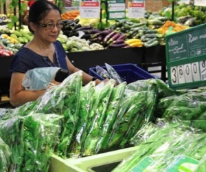 Khi rau đắt hơn thịt lại không cần giải cứu