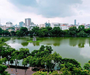 Chưa bao giờ Hà Nội nói thay cây xanh Hồ Gươm