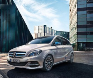 Hàng loạt xe sang Mercedes-Benz tiếp tục bị triệu hồi