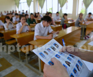 Thầy giáo lấy đề thi "trả ơn" hàng xóm bị thôi việc