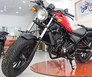Honda Rebel 300 giá hơn 170 triệu đầu tiên tại Việt Nam