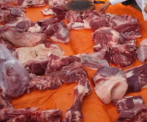 Thịt heo 100.000 đồng 3 kg bán khắp Sài Gòn