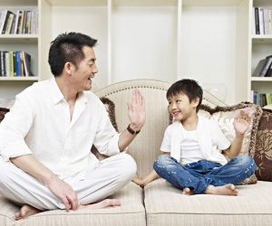 Thực hiện thường xuyên 4 việc này, bố mẹ sẽ giúp con hình thành tính cách tuyệt vời!