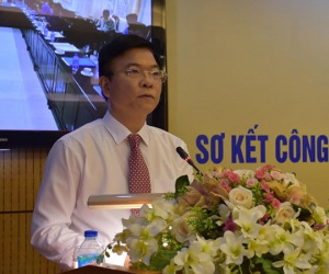 Chưa bỏ ngay chứng nhận kết hôn khi làm giấy khai sinh